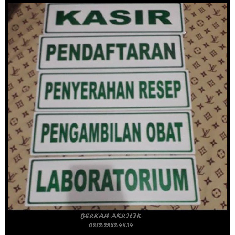 PAPAN NAMA AKRILIK SIGN LABEL ACRYLIC PAPAN AKRIL COSTUM DESAIN BEBAS 10X20CM NAMA RUANG NAMA KELAS