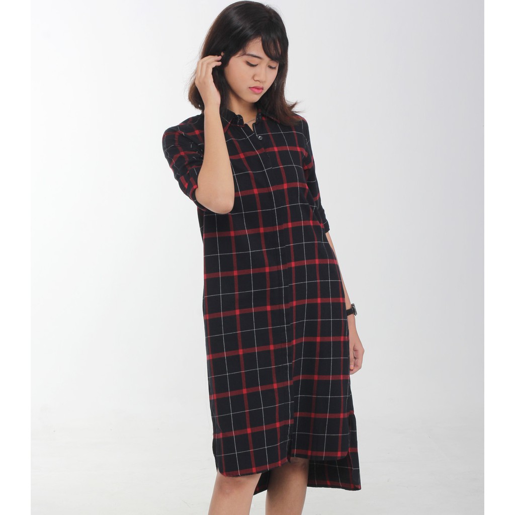 Benhill/Kemeja Wanita/Tunik Flanell Hitam Merah Art. 0560-71237/Ramayana Cijantung