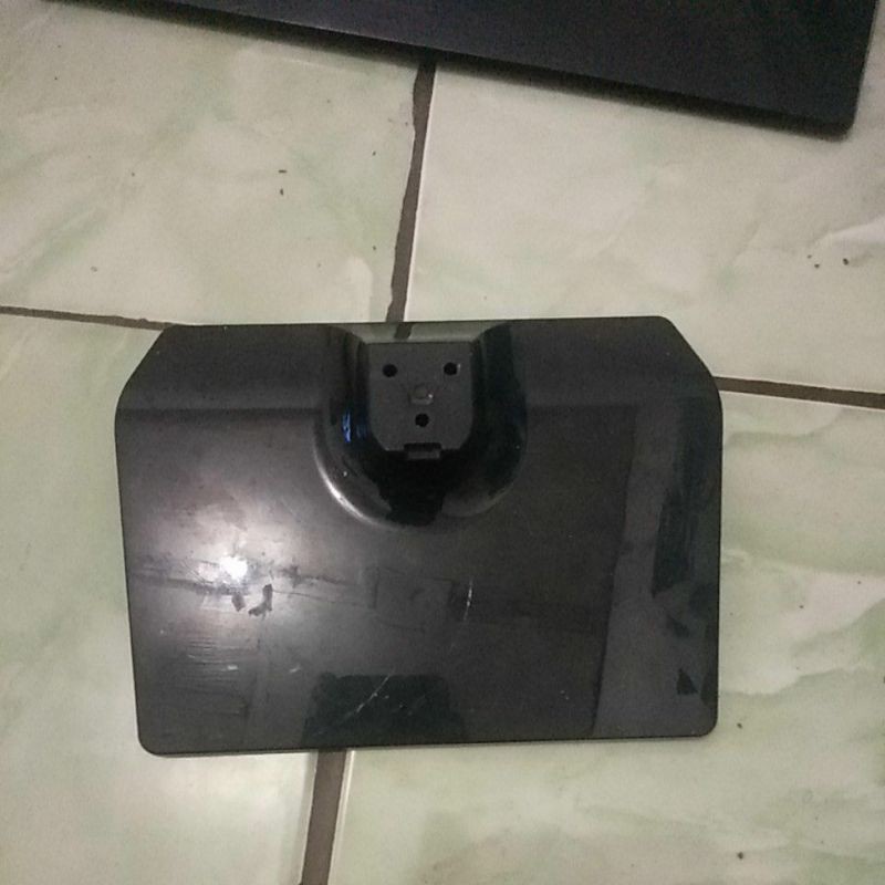 kaki tv led samsung 22 inch