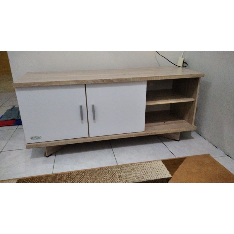 rak tv meja tv buffet tv serbaguna Stand TV BF 033/BF 055
