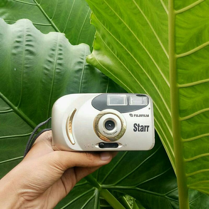 KAMERA ANALOG FUJIFILM STARR