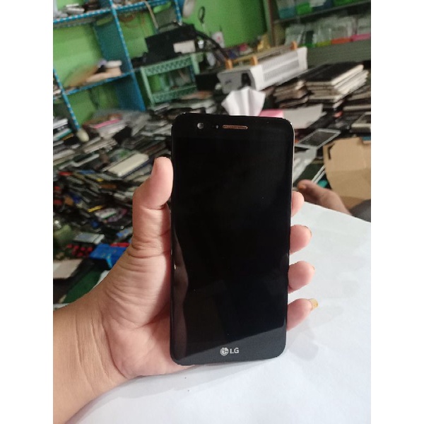 LCD Touchscreen Dan Frame LG K10 2017 M250 Ori Copotan HP