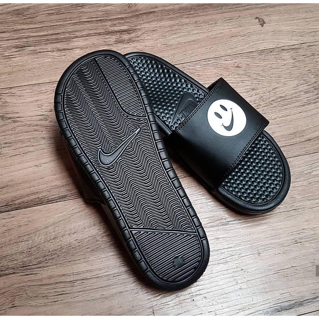 nike sandals smiley face