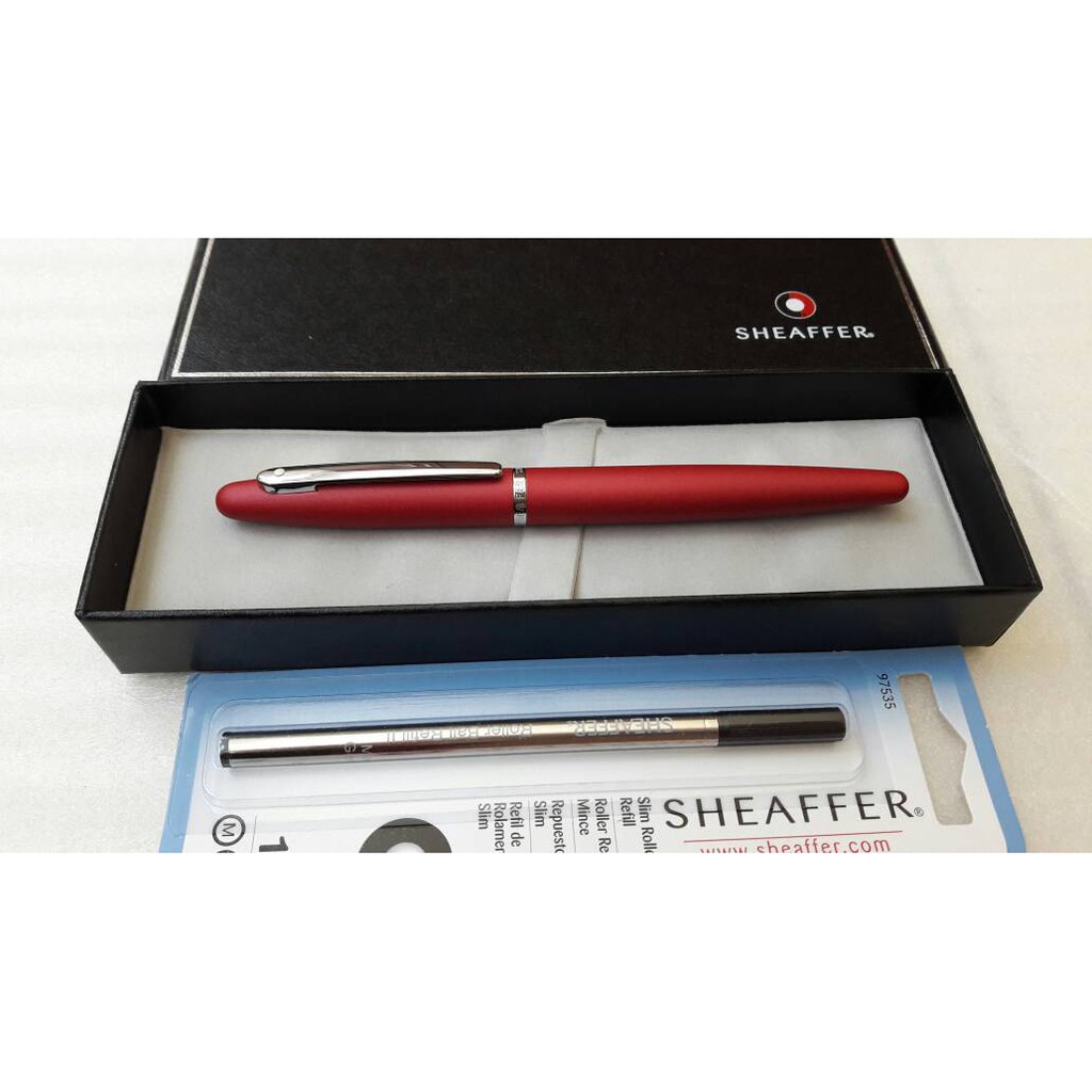 

Paket 1 Klik: 1pcs Sheaffer VFM Excessive Red Rollerbal l+ 1pcs Refill Rollerball