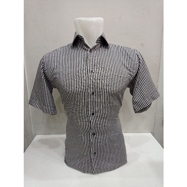 Alisan Kemeja Motif Kotak Putih Garis Hitam Reguler