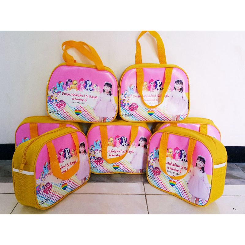 

Tas kitab jinjing souvenir gambar printing castem free desain gambar