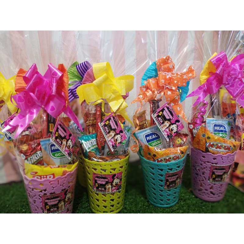 

Souvenir ulang tahun anak / Tong Karakter / paket Ultah murah