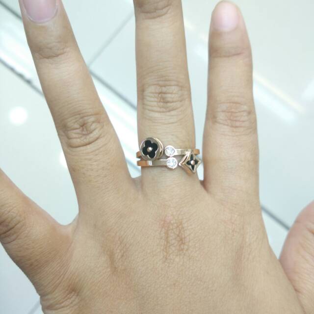 Cincin Van Cleef titanium