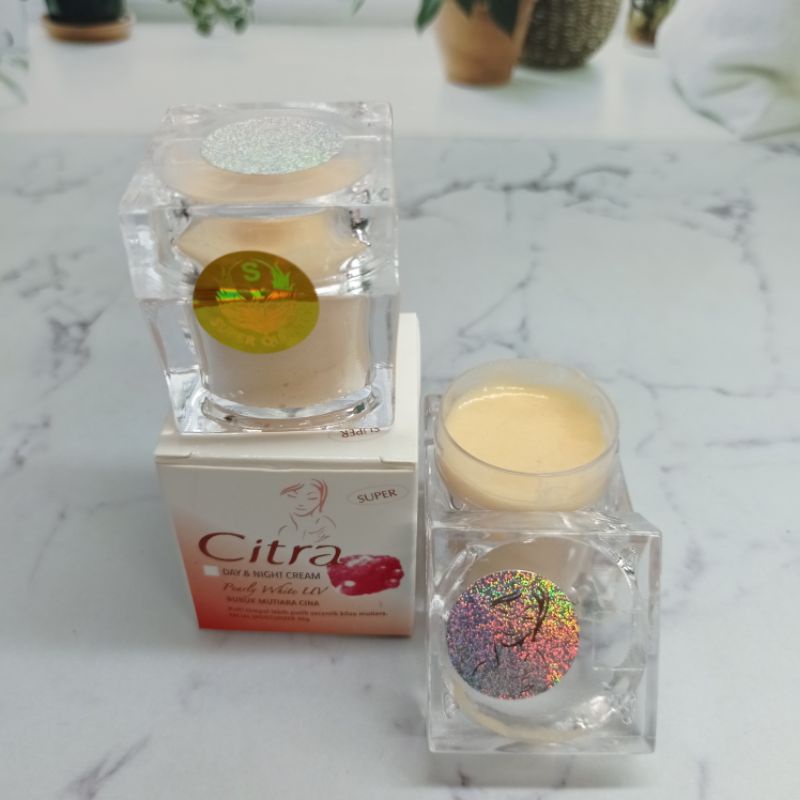 Cream Citra Super Whitening Bubuk Mutiara Cina- siang dan malam