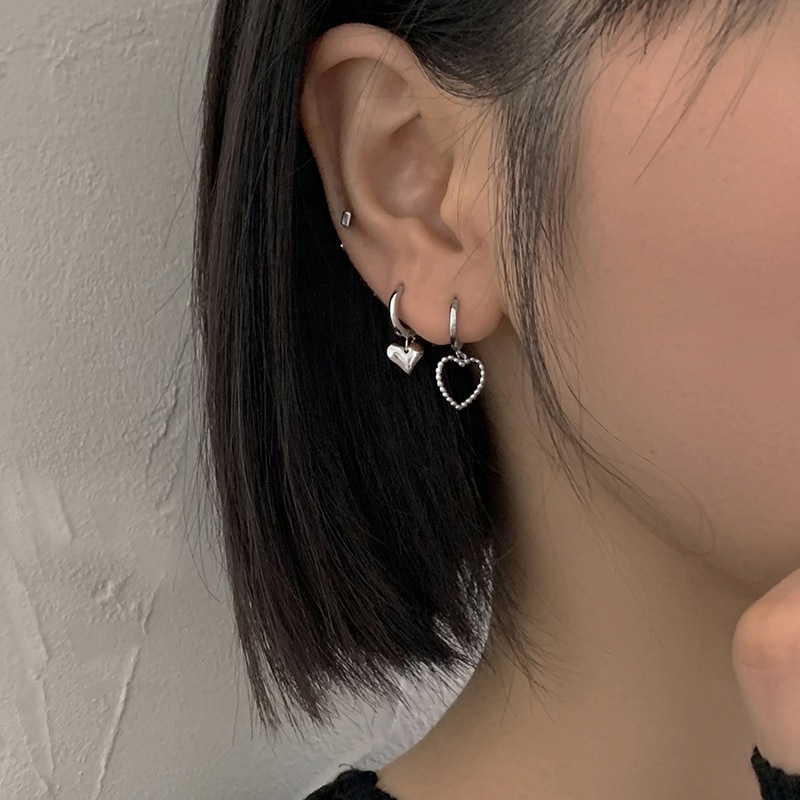 2pcs Anting Stud Bentuk Hati Asimetris Warna Silver Untuk Wanita