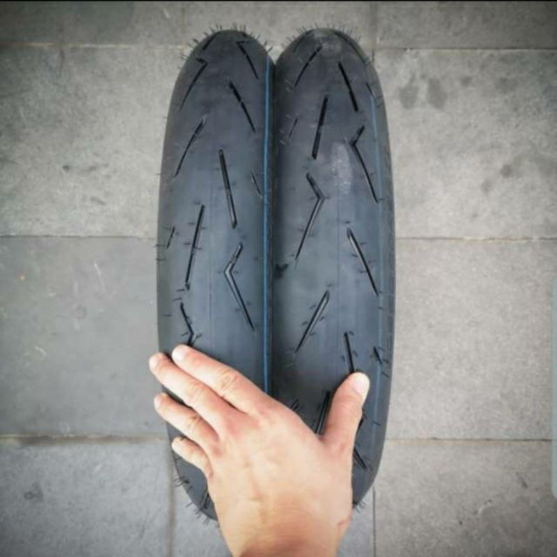 Ban Pirelli Diablo Rosso Corsa 2 Ring 14 dan 17 Ban Soft Compound