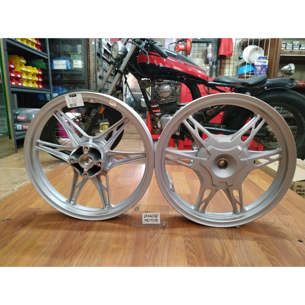 Velg Bintang BRT Chemco Ukuran 160/185 Ring 14 Warna Silver Motor Vario 110 Vario Old Velg Bintang P