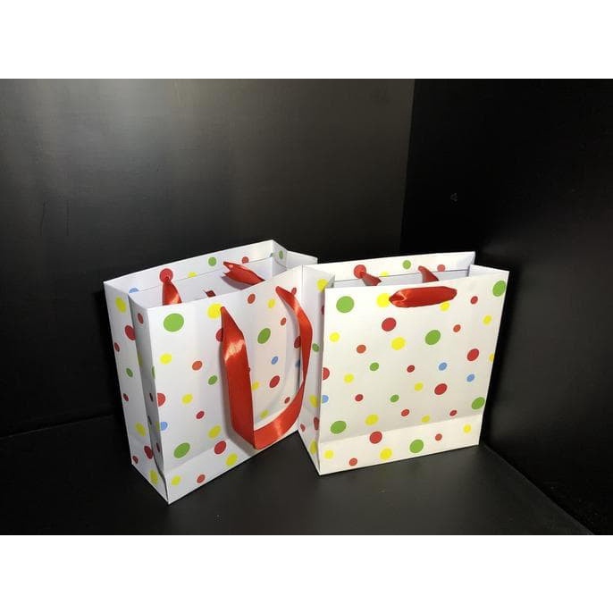 

(TERLARIS) DIJUAL PAPER BAG / TAS KERTAS / PAPERBAG / ULTAH KADO / POLKADOT S