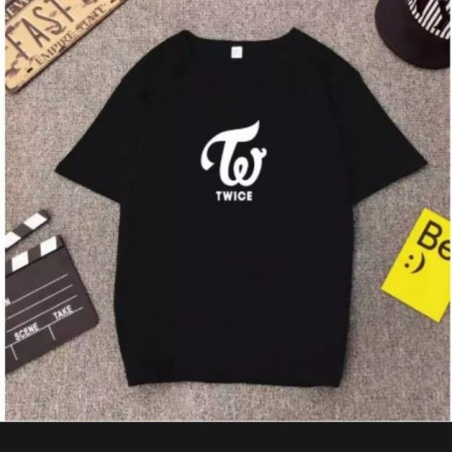 Kaos kpop TWICE LOGO besar