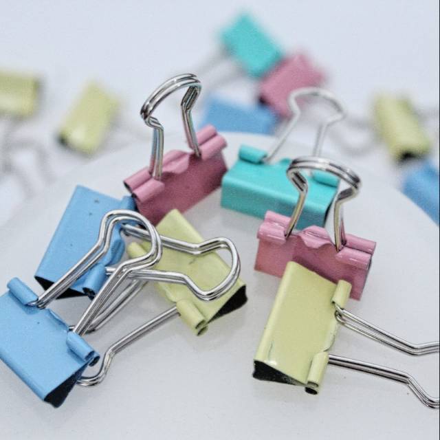 

BINDER CLIPS