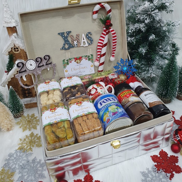 

Paket dekorasi hampers natal christmas parcel hadiah kue kering 105