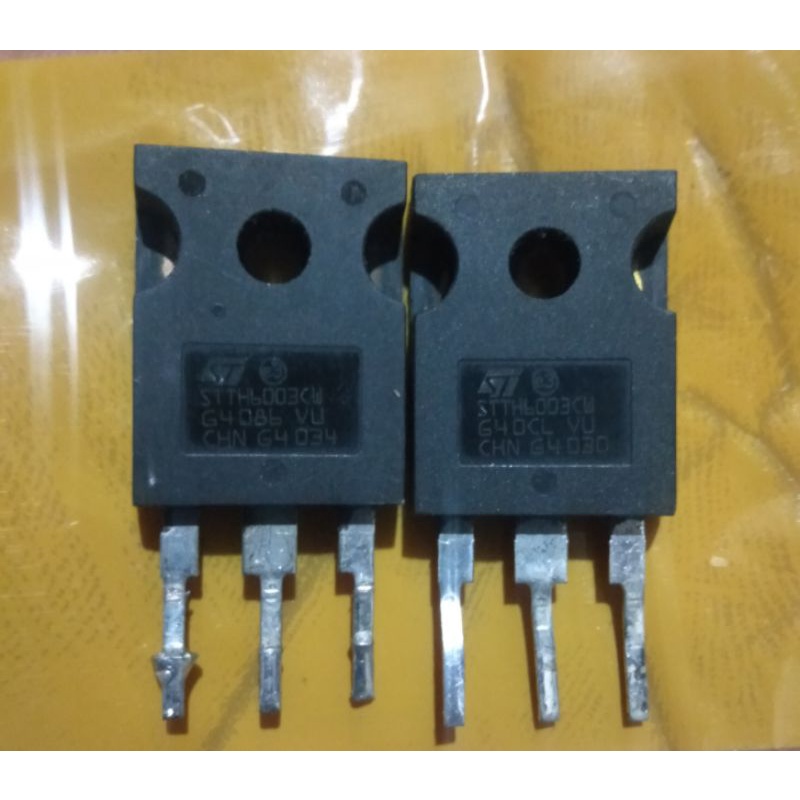 diode STTH6003CW (60A 300V)