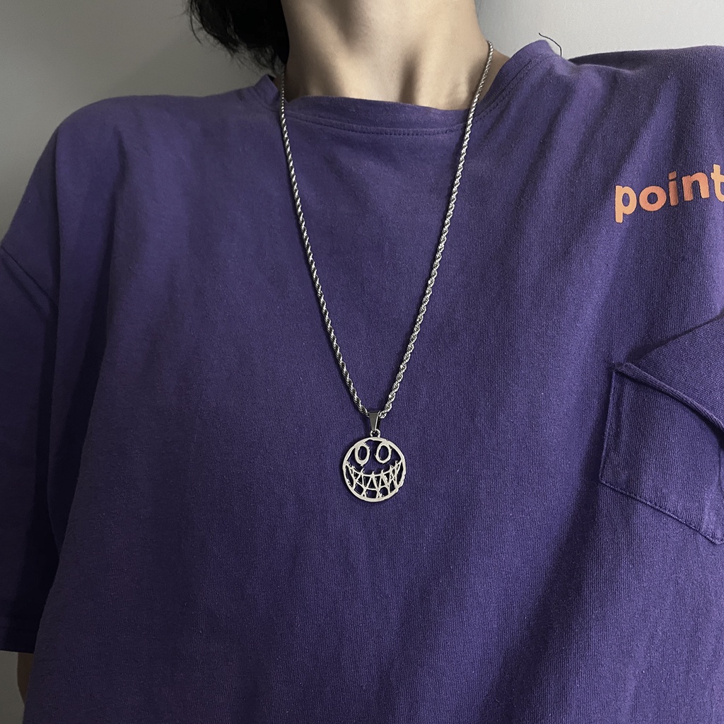 Gaya Korea titanium steel setan Smiley kalung in hipster pria dan wanita disco hip hop liontin Hong