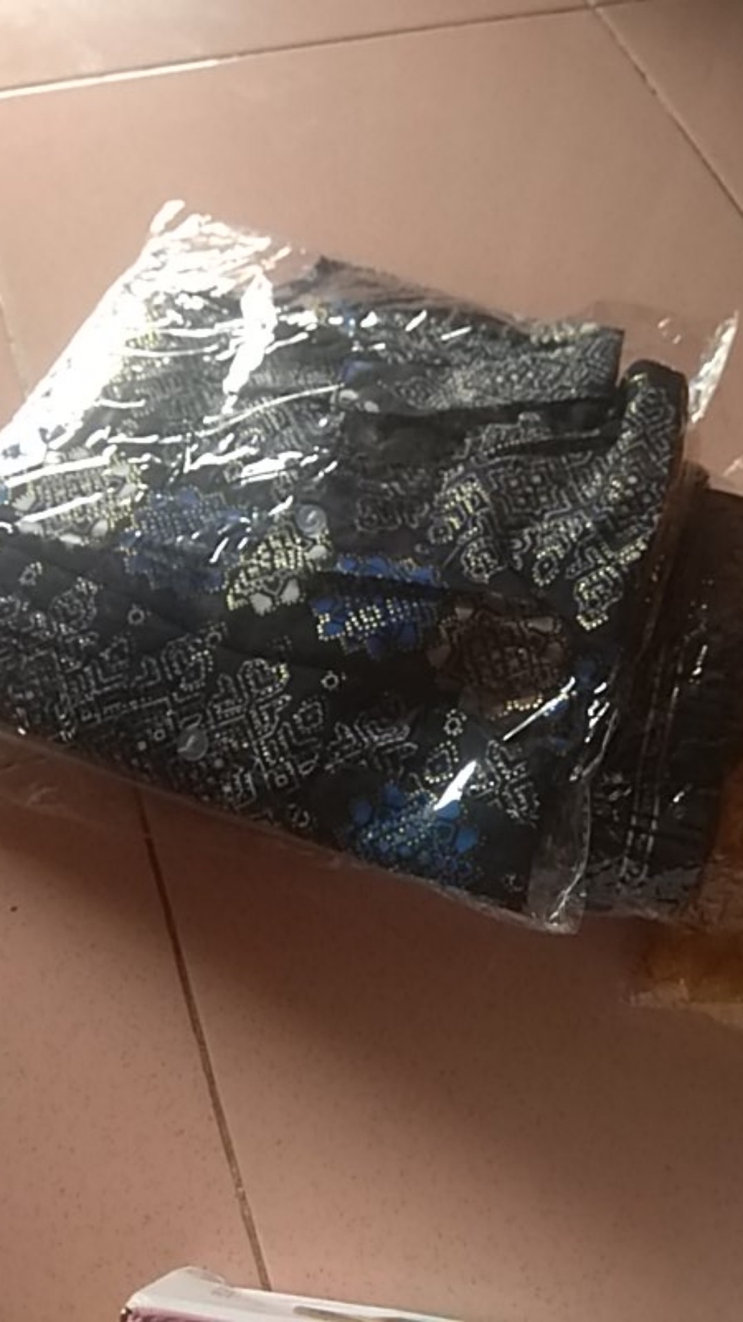 Real Pict! Kemeja Pria Batik Katun Silk Prada Motif Mengkilat Best Seller (14 Motif) Pasti