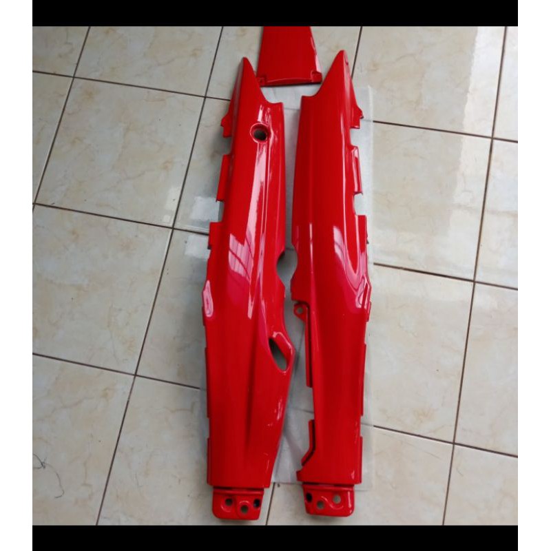 Body belakang vega r lama merah