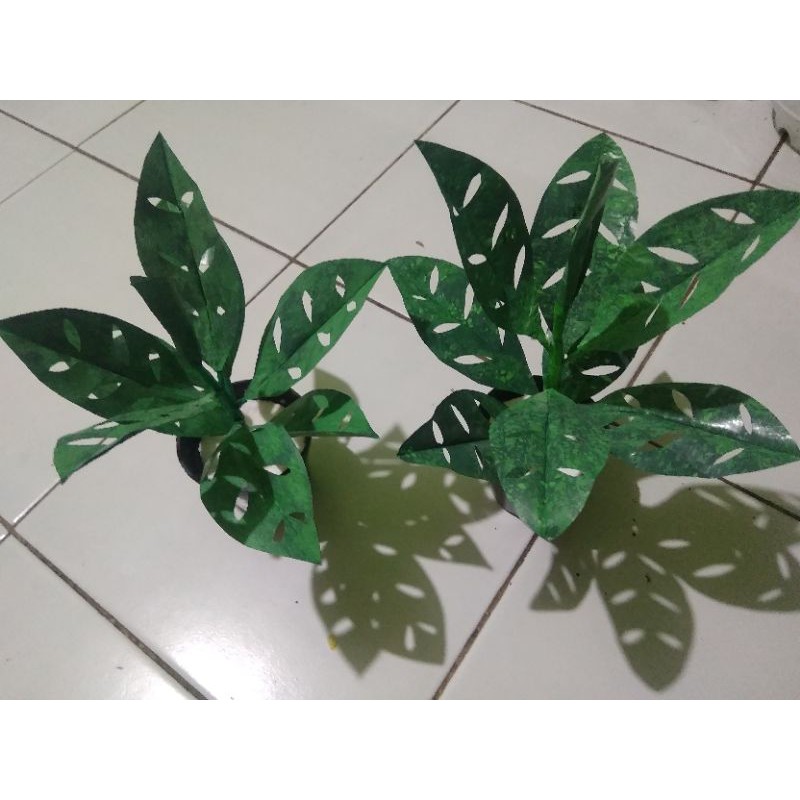 KERAJINAN TANGAN DARI PLASTIK