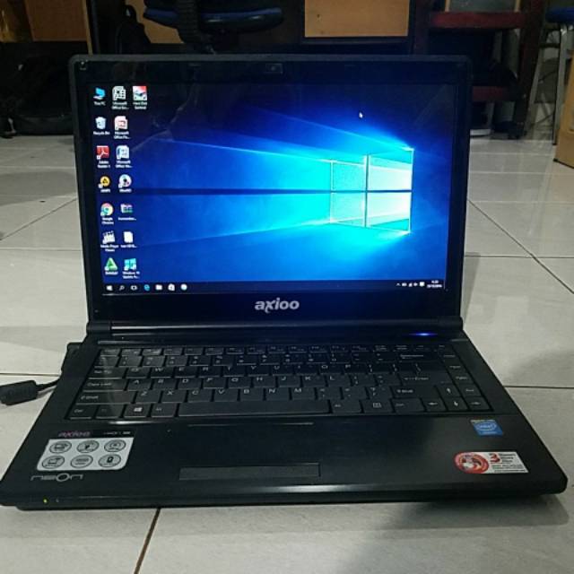 Axioo NEON RNW Celeron 1007U