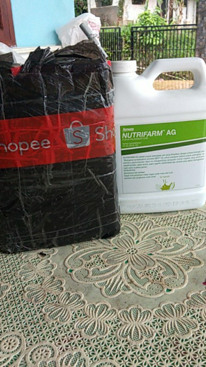 Pupuk Nutrifarm Ag - 1 L