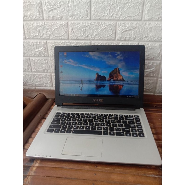 laptop Asus slim i3 for desain VGA Double 2 GB Nvidia dan Intel  second