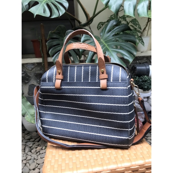 preloved fossil rachel navy heart original branded fossil addict model seperti sidney satchel tas sl