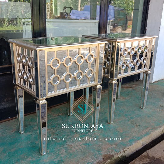 Nakas Kaca Meja Angpao Kaca | sukronjaya