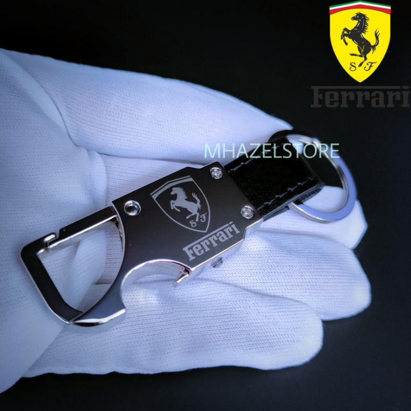 Gantungan kunci mobil Ferrari logo