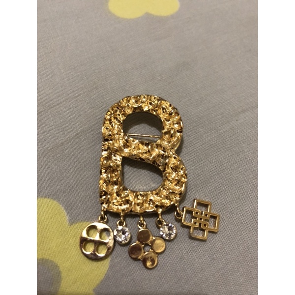 textured brooch with charm in Gold by Buttonscarves -