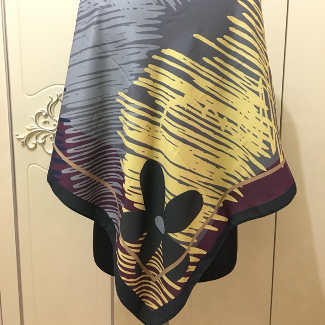 Jilbab Segiempat Square Motif