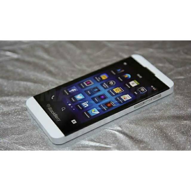 BlackBerry Z10 Support 4G LTE & 3G Only (Bekas / Second)