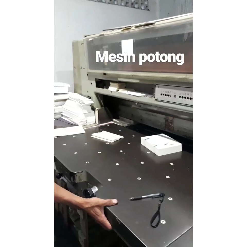 

Order Langsung jasa potong kertas (hanya untuk pembelian kertas plano di toko kami) Berkualitas