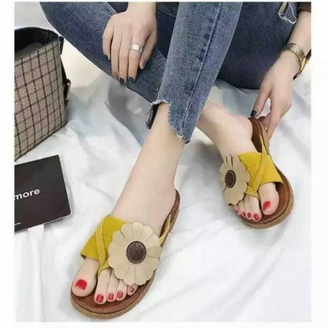 SANDAL WANITA / SANDAL BUNGA SAMPING