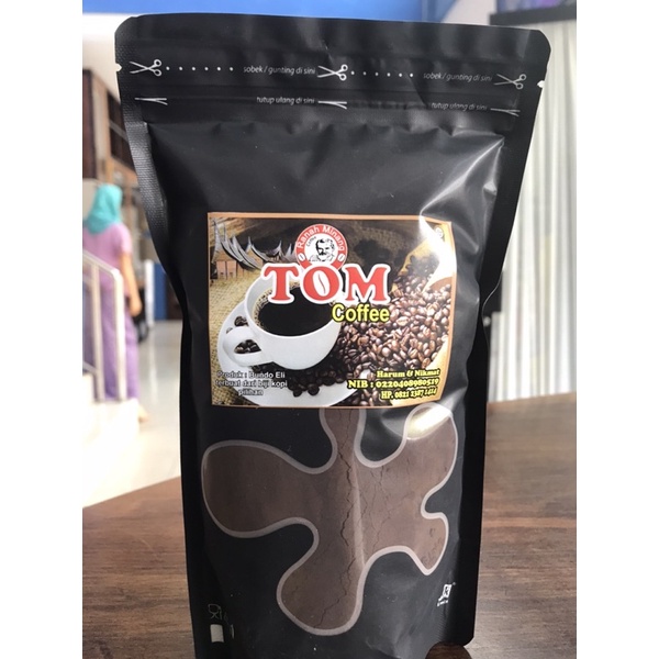 

Kopi Tom Besar