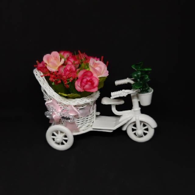 RANGKAIAN BUNGA ARTIFICIAL SEPEDA VESPA MINI BP014-1
