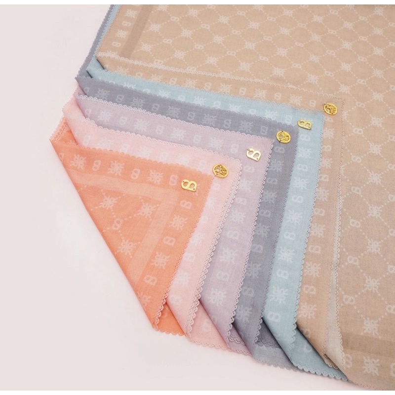 Xanadu Monogram Buttonscarves Ice