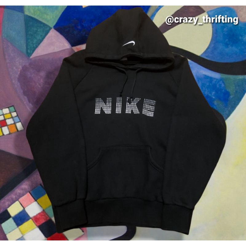 Nike Vintage Centar Hoodie second brand thrifting