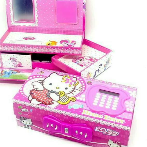 

Ready Stock!! TEMPAT PENSIL 3 SUSUN DENGAN KODE / KOTAK PENSIL 3D KARAKTER LUCU PIN SANDI Terbaik