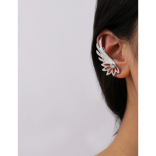 LRC Anting Tusuk Fashion Right Ear Gold Diamond Hollow Alloy Wings Earrings K97862