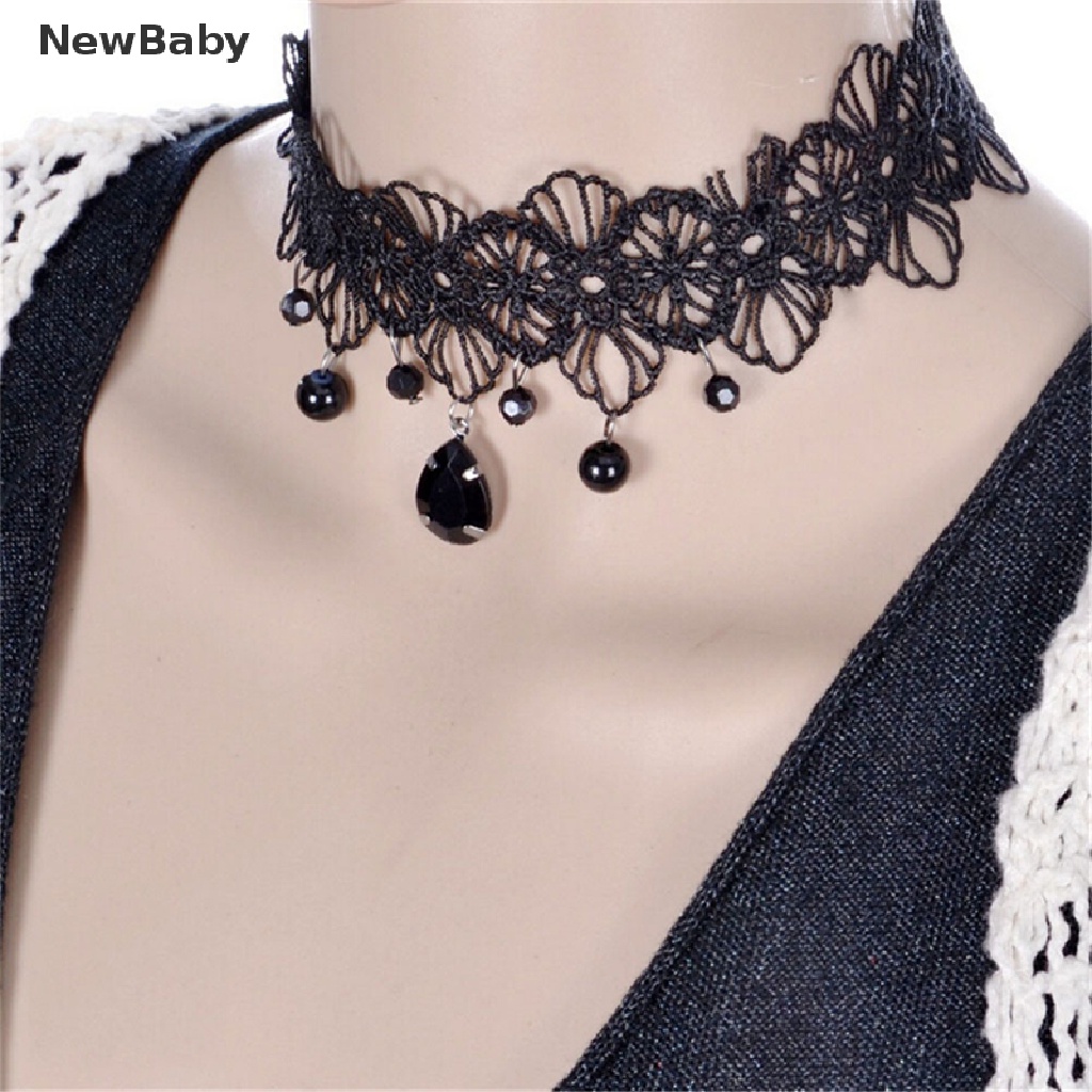 Kalung Choker Bahan Lace Warna Hitam Dengan Liontin Bunga Gaya Gothic Retro Untuk Perhiasan