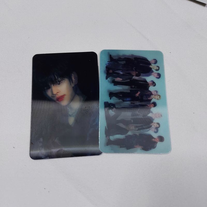Set PC lenti/lenticular seungmin + grup merch unlock beyond stray kids