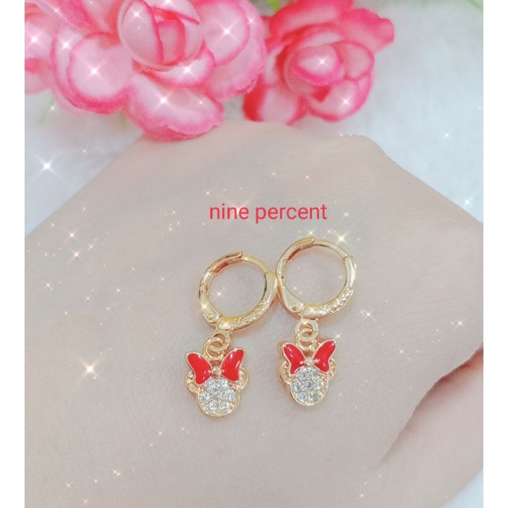 anting permata minnie