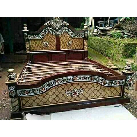 Ranjang Kayu/Dipan Tempat Tidur Jati Furniture Mewah