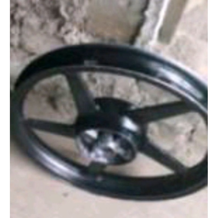 veleg racing belakang scorpio ukuran 18