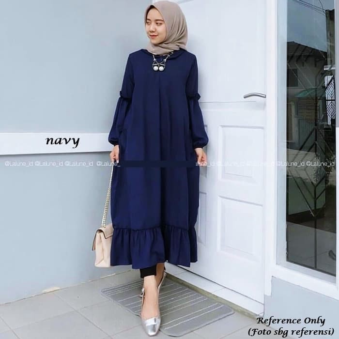 Fashion Wanita: Long Dress Muslim Lengan Panjang dengan Kancing, Warna Polos