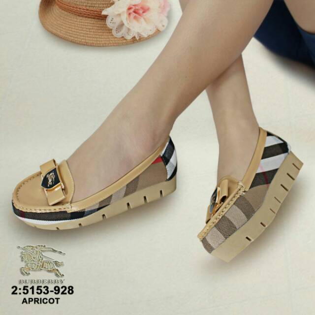 Sepatu Burberry 5153928