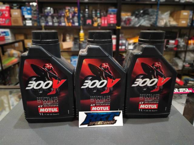 OLI MESIN MOTUL 300V 10 40 ESTER CORE